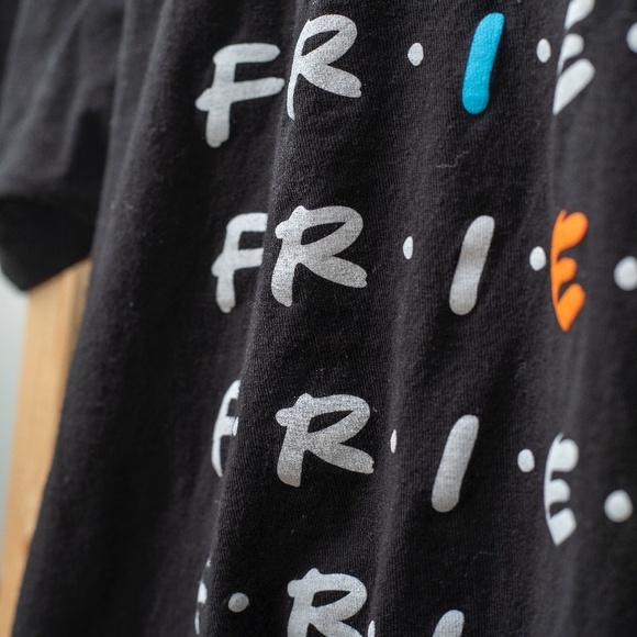 F.R.I.E.N.D.S. T-shirt - Picture 6 of 10